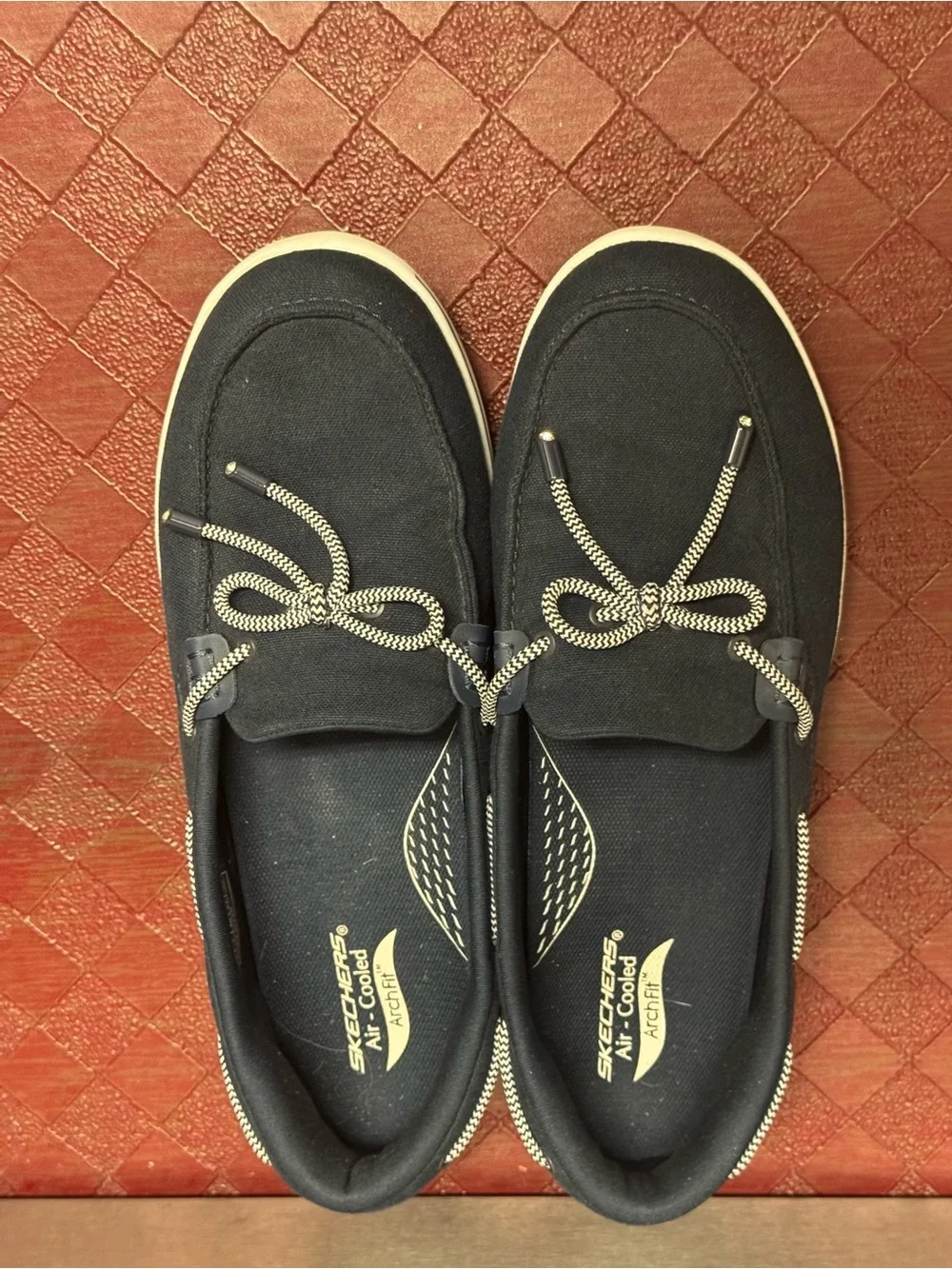 Skechers Sz-10 Slip-On Air Cooled Arch Fit Women’s Boat Shoes Comfort Casual Y2K